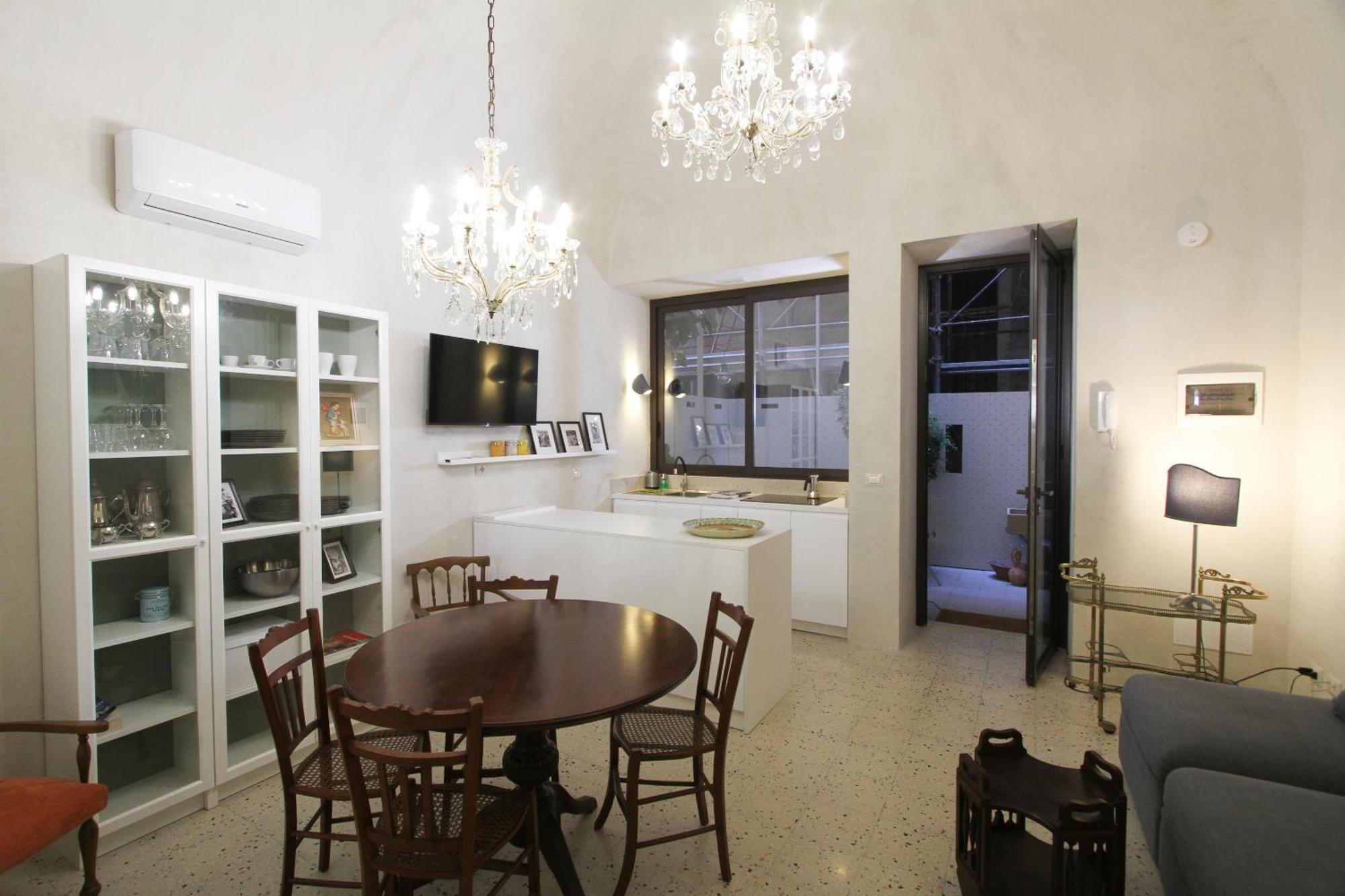 Apartment Tre Vie 80 *