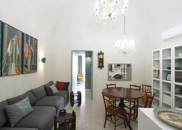 Tre Vie Apartment 80